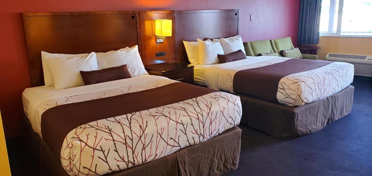 Olympic Inn & Suites Aberdeen Bagian luar foto