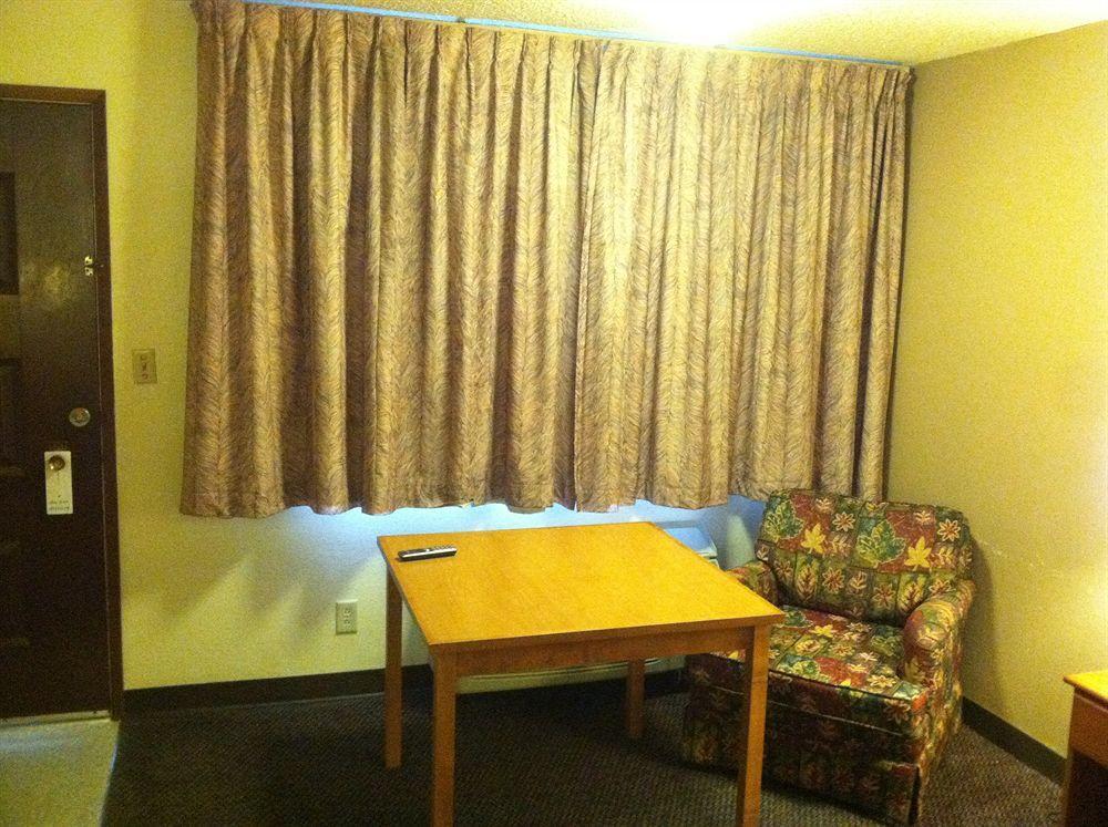 Olympic Inn & Suites Aberdeen Bagian luar foto